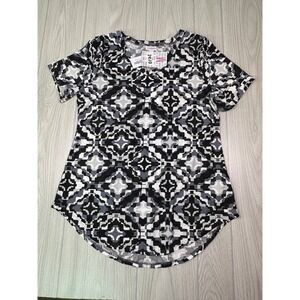 LuLaRoe Iris Top Womens Medium M Black White Gray Geometric Short Sleeve NWT
